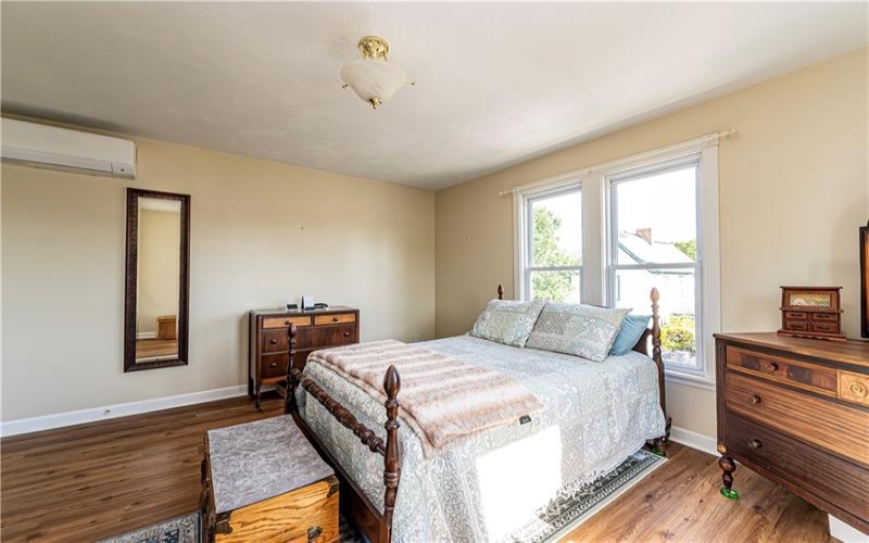 322 TREMONT AVENUE, Greensburg, 15601, 2 Bedroom Bedrooms, 4 Room Rooms,1.1 BathroomBathrooms,Residential,For Sale,TREMONT AVENUE,1772020