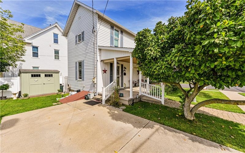 322 TREMONT AVENUE, Greensburg, 15601, 2 Bedroom Bedrooms, 4 Room Rooms,1.1 BathroomBathrooms,Residential,For Sale,TREMONT AVENUE,1772020