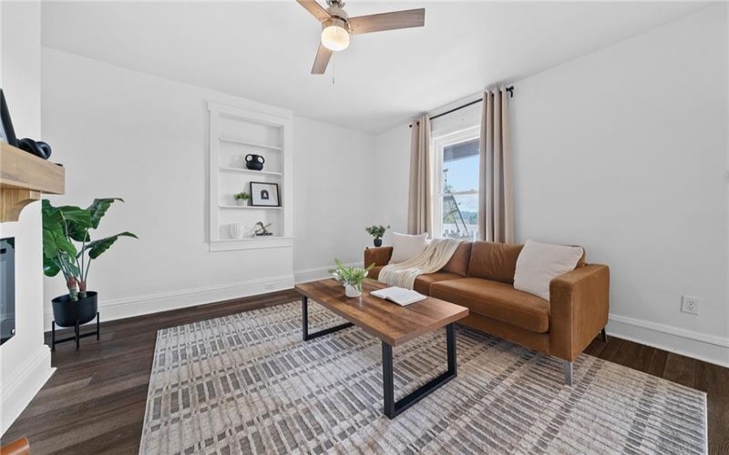333 Grant St, Houston, 15342, 3 Bedroom Bedrooms, 7 Room Rooms,1.2 BathroomBathrooms,Residential,For Sale,Grant St,1772156
