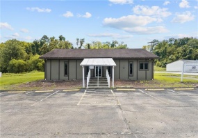 685 National Pike W., Brownsville, 15417, ,Commercial-industrial-business,For Sale,National Pike W.,1772159