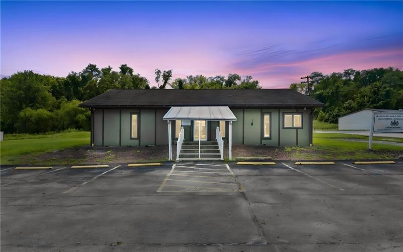685 National Pike W., Brownsville, 15417, ,Commercial-industrial-business,For Sale,National Pike W.,1772159