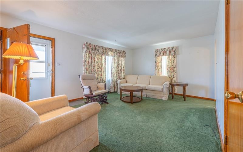 18 Connor St, Uniontown, 15401, 3 Bedroom Bedrooms, ,1 BathroomBathrooms,Residential,For Sale,Connor St,1772173