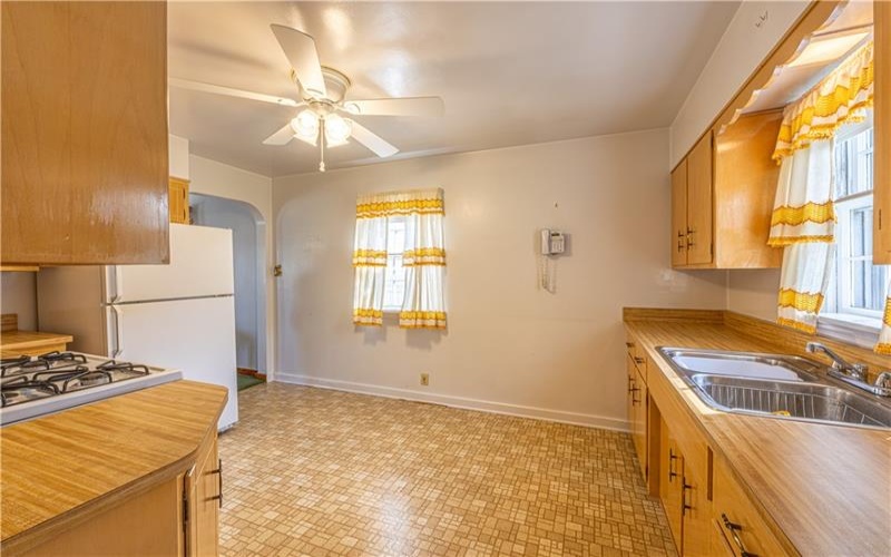 18 Connor St, Uniontown, 15401, 3 Bedroom Bedrooms, ,1 BathroomBathrooms,Residential,For Sale,Connor St,1772173