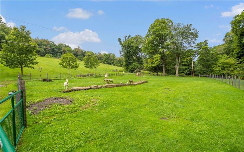 521 McClelland Road, Finleyville, 15332, ,Farm-acreage-lot,For Sale,shed structures,McClelland Road,1772064