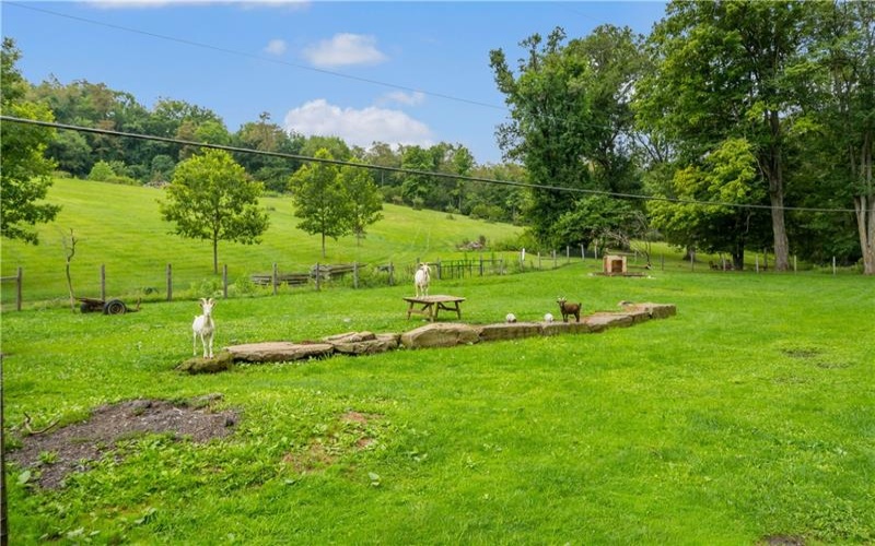521 McClelland Road, Finleyville, 15332, ,Farm-acreage-lot,For Sale,shed structures,McClelland Road,1772064