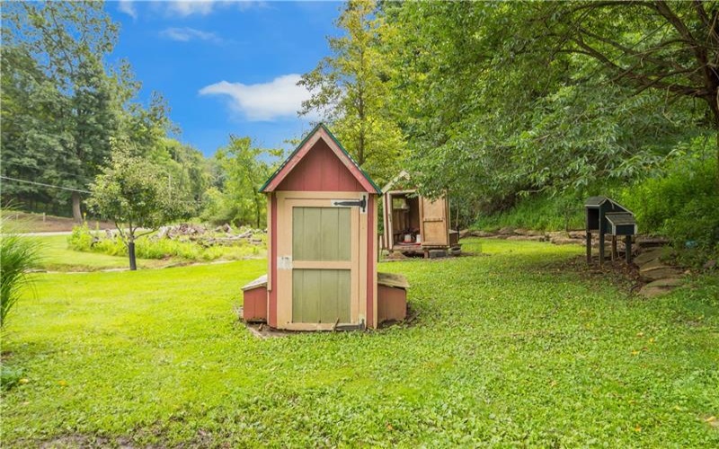 521 McClelland Road, Finleyville, 15332, ,Farm-acreage-lot,For Sale,shed structures,McClelland Road,1772064