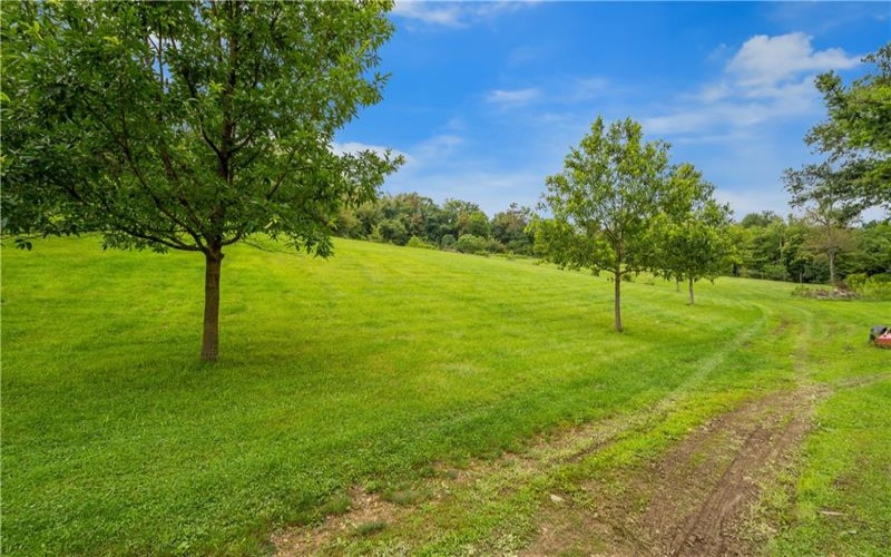 521 McClelland Road, Finleyville, 15332, ,Farm-acreage-lot,For Sale,shed structures,McClelland Road,1772064