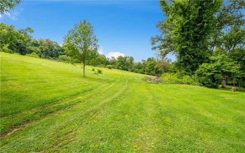 521 McClelland Road, Finleyville, 15332, ,Farm-acreage-lot,For Sale,shed structures,McClelland Road,1772064