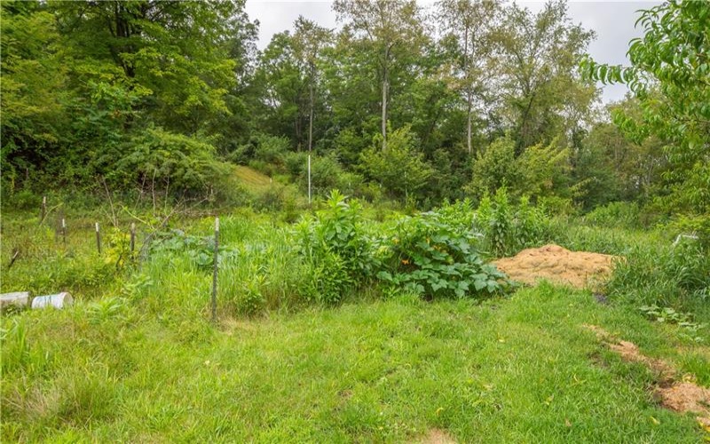 521 McClelland Road, Finleyville, 15332, ,Farm-acreage-lot,For Sale,shed structures,McClelland Road,1772064