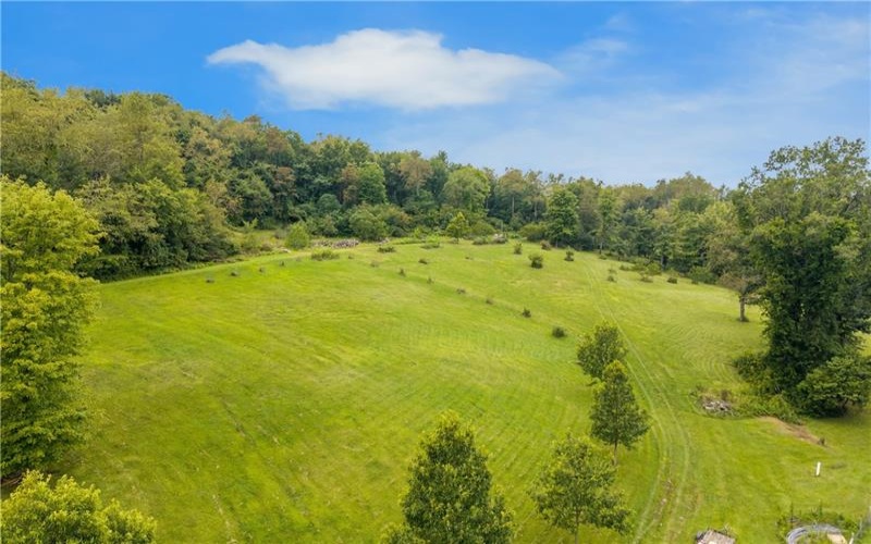 521 McClelland Road, Finleyville, 15332, ,Farm-acreage-lot,For Sale,shed structures,McClelland Road,1772064