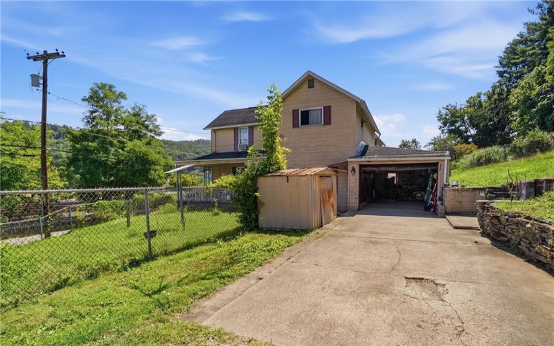 711 Main St, Brownsville, 15417, 3 Bedroom Bedrooms, ,2 BathroomBathrooms,Residential,For Sale,Main St,1771271