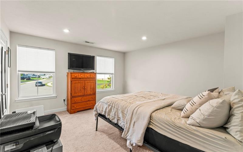 161 Black Oak Ln, Mc Donald, 15057, 3 Bedroom Bedrooms, 7 Room Rooms,2.1 BathroomBathrooms,Residential,For Sale,Black Oak Ln,1771592
