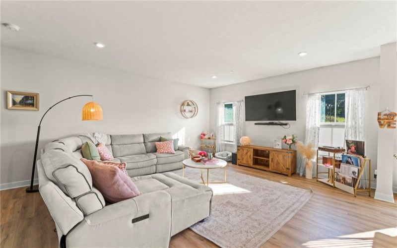 161 Black Oak Ln, Mc Donald, 15057, 3 Bedroom Bedrooms, 7 Room Rooms,2.1 BathroomBathrooms,Residential,For Sale,Black Oak Ln,1771592