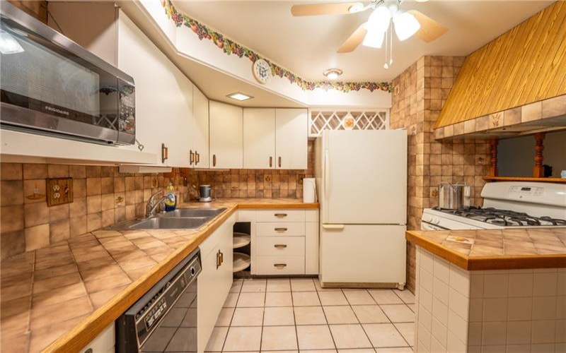 1101 Fir Dr, Latrobe, 15650, 3 Bedroom Bedrooms, ,2 BathroomBathrooms,Residential,For Sale,Fir Dr,1772022