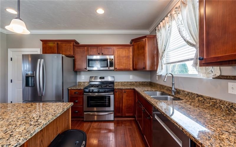 131 Sharon, Pleasant Unity, 15676, 4 Bedroom Bedrooms, 10 Room Rooms,3.1 BathroomBathrooms,Residential,For Sale,Sharon,1772063