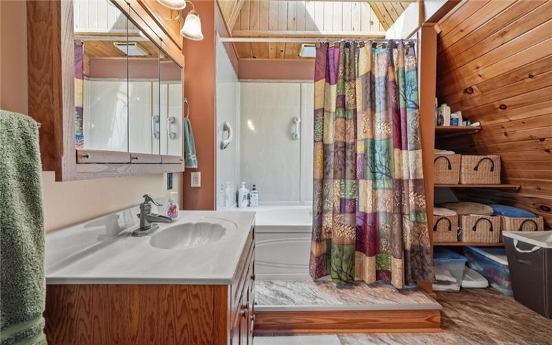 166 Barneys Rd, Perryopolis, 15473, 3 Bedroom Bedrooms, 8 Room Rooms,2 BathroomBathrooms,Residential,For Sale,Barneys Rd,1772209