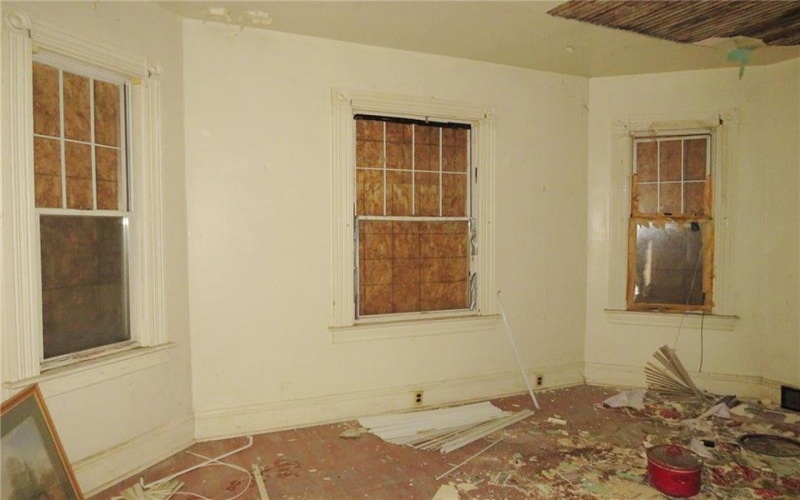 495 Fayette St, Washington, 15301, 4 Bedrooms Bedrooms, ,1.1 BathroomsBathrooms,Residential,For Sale,Fayette St,1772223