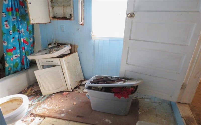 495 Fayette St, Washington, 15301, 4 Bedrooms Bedrooms, ,1.1 BathroomsBathrooms,Residential,For Sale,Fayette St,1772223