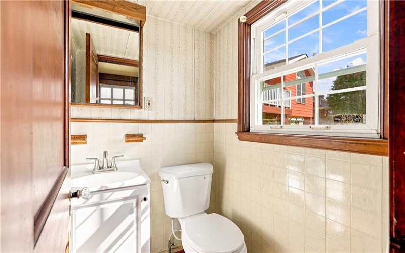 308 Thoburn Street, Johnstown, 15905, 2 Bedroom Bedrooms, ,2.1 BathroomBathrooms,Residential,For Sale,Thoburn Street,1772224