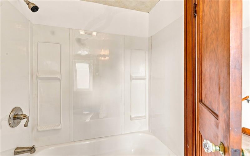 308 Thoburn Street, Johnstown, 15905, 2 Bedroom Bedrooms, ,2.1 BathroomBathrooms,Residential,For Sale,Thoburn Street,1772224