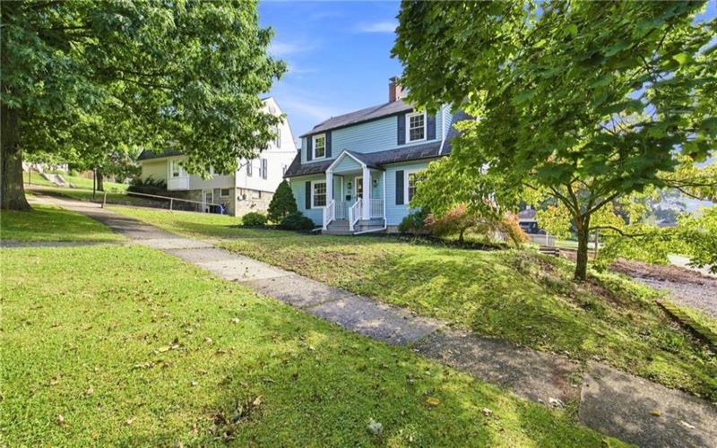 308 Thoburn Street, Johnstown, 15905, 2 Bedroom Bedrooms, ,2.1 BathroomBathrooms,Residential,For Sale,Thoburn Street,1772224