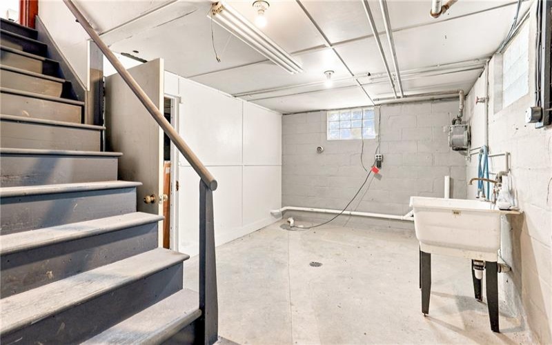 308 Thoburn Street, Johnstown, 15905, 2 Bedroom Bedrooms, ,2.1 BathroomBathrooms,Residential,For Sale,Thoburn Street,1772224