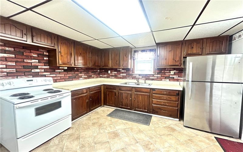 1306 2nd St, Hiller, 15444, 2 Bedroom Bedrooms, ,1 BathroomBathrooms,Residential,For Sale,2nd St,1772232