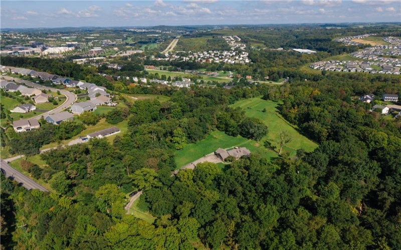 270 Mcdowell Ln, Canonsburg, 15317, 5 Bedroom Bedrooms, 12 Room Rooms,3 BathroomBathrooms,Residential,For Sale,Mcdowell Ln,1772244