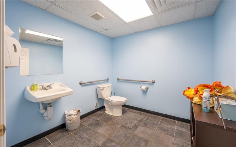 621 4TH STREET, 15644, 15644, ,Commercial-industrial-business,For Sale,4TH STREET,1772350