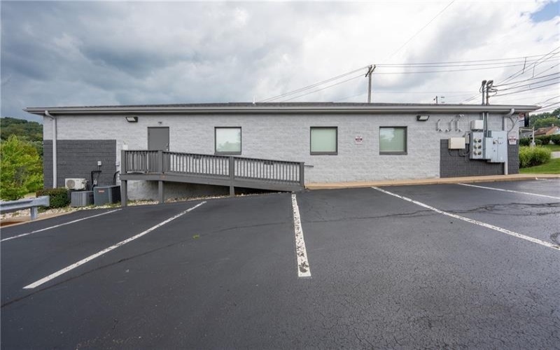 621 4TH STREET, 15644, 15644, ,Commercial-industrial-business,For Sale,4TH STREET,1772350