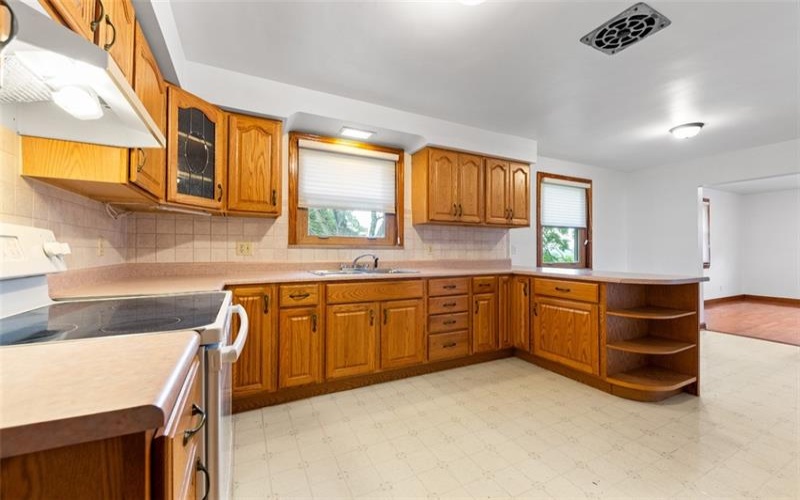 1425 Jones Street, Monessen, 15062, 3 Bedroom Bedrooms, 10 Room Rooms,1.2 BathroomBathrooms,Residential,For Sale,Jones Street,1772391