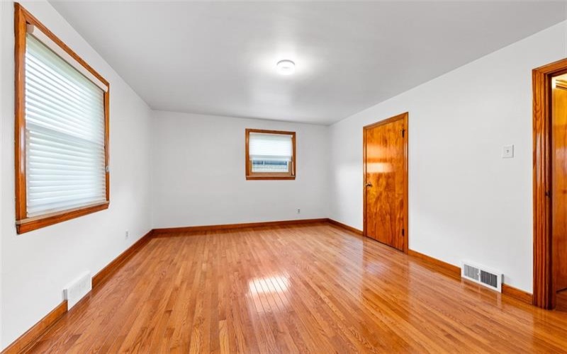 1425 Jones Street, Monessen, 15062, 3 Bedroom Bedrooms, 10 Room Rooms,1.2 BathroomBathrooms,Residential,For Sale,Jones Street,1772391