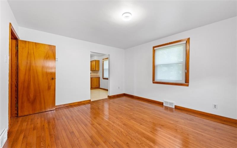 1425 Jones Street, Monessen, 15062, 3 Bedroom Bedrooms, 10 Room Rooms,1.2 BathroomBathrooms,Residential,For Sale,Jones Street,1772391