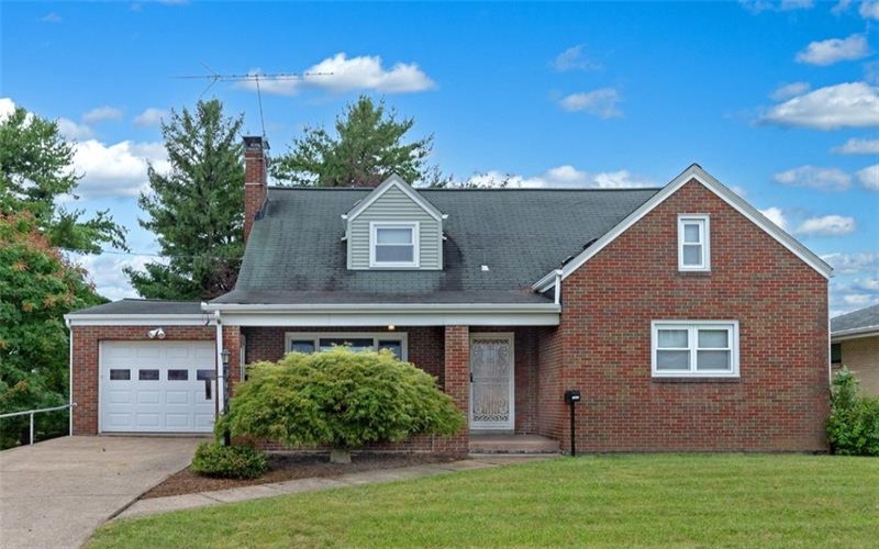 1425 Jones Street, Monessen, 15062, 3 Bedroom Bedrooms, 10 Room Rooms,1.2 BathroomBathrooms,Residential,For Sale,Jones Street,1772391