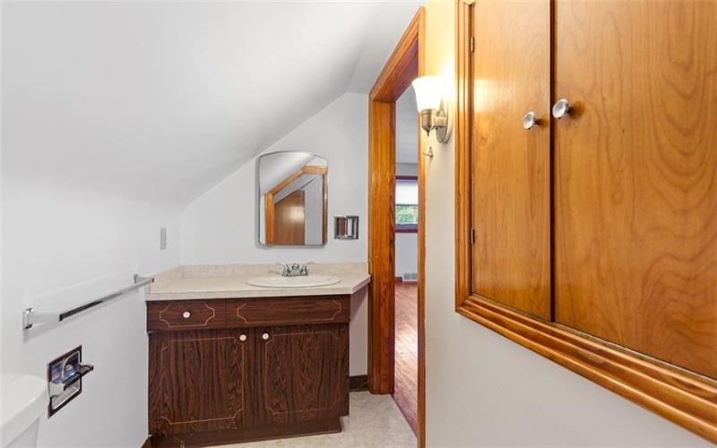 1425 Jones Street, Monessen, 15062, 3 Bedroom Bedrooms, 10 Room Rooms,1.2 BathroomBathrooms,Residential,For Sale,Jones Street,1772391