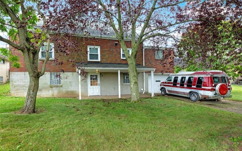 1425 Jones Street, Monessen, 15062, 3 Bedroom Bedrooms, 10 Room Rooms,1.2 BathroomBathrooms,Residential,For Sale,Jones Street,1772391