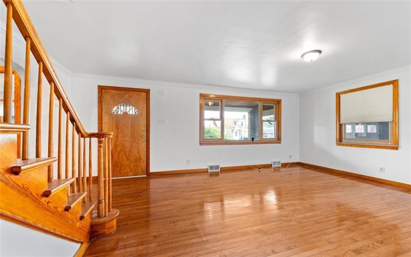 1425 Jones Street, Monessen, 15062, 3 Bedroom Bedrooms, 10 Room Rooms,1.2 BathroomBathrooms,Residential,For Sale,Jones Street,1772391