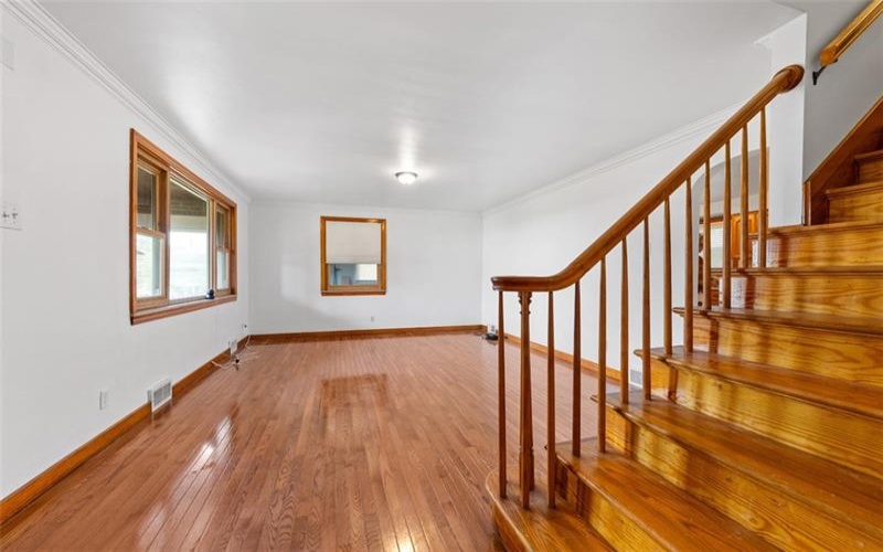 1425 Jones Street, Monessen, 15062, 3 Bedroom Bedrooms, 10 Room Rooms,1.2 BathroomBathrooms,Residential,For Sale,Jones Street,1772391