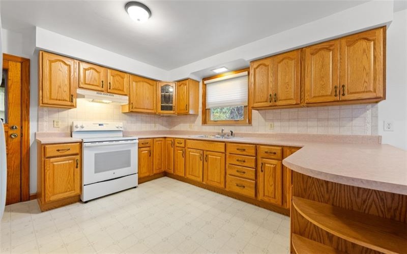 1425 Jones Street, Monessen, 15062, 3 Bedroom Bedrooms, 10 Room Rooms,1.2 BathroomBathrooms,Residential,For Sale,Jones Street,1772391