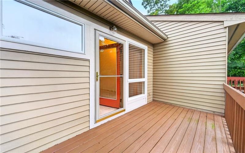 313 Vista Drive, 15601, 15601, 2 Bedroom Bedrooms, 8 Room Rooms,2.1 BathroomBathrooms,Residential,For Sale,Vista Drive,1769460