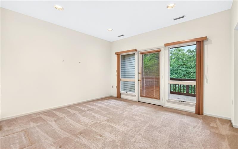 313 Vista Drive, 15601, 15601, 2 Bedroom Bedrooms, 8 Room Rooms,2.1 BathroomBathrooms,Residential,For Sale,Vista Drive,1769460