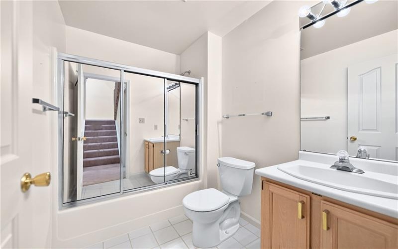 313 Vista Drive, 15601, 15601, 2 Bedroom Bedrooms, 8 Room Rooms,2.1 BathroomBathrooms,Residential,For Sale,Vista Drive,1769460