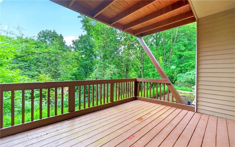 313 Vista Drive, 15601, 15601, 2 Bedroom Bedrooms, 8 Room Rooms,2.1 BathroomBathrooms,Residential,For Sale,Vista Drive,1769460