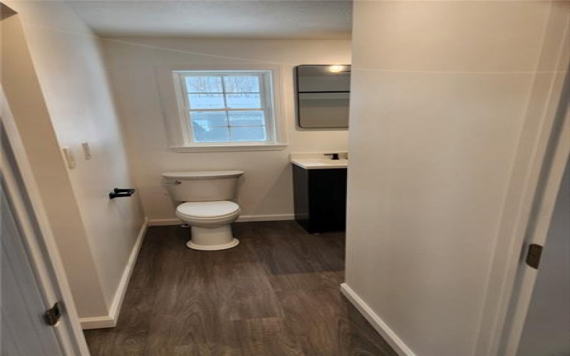 633 Bartleyville Rd, Burgettstown, 15021, 4 Bedroom Bedrooms, ,2 BathroomBathrooms,Residential,For Sale,Bartleyville Rd,1770933