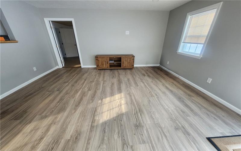 633 Bartleyville Rd, Burgettstown, 15021, 4 Bedroom Bedrooms, ,2 BathroomBathrooms,Residential,For Sale,Bartleyville Rd,1770933