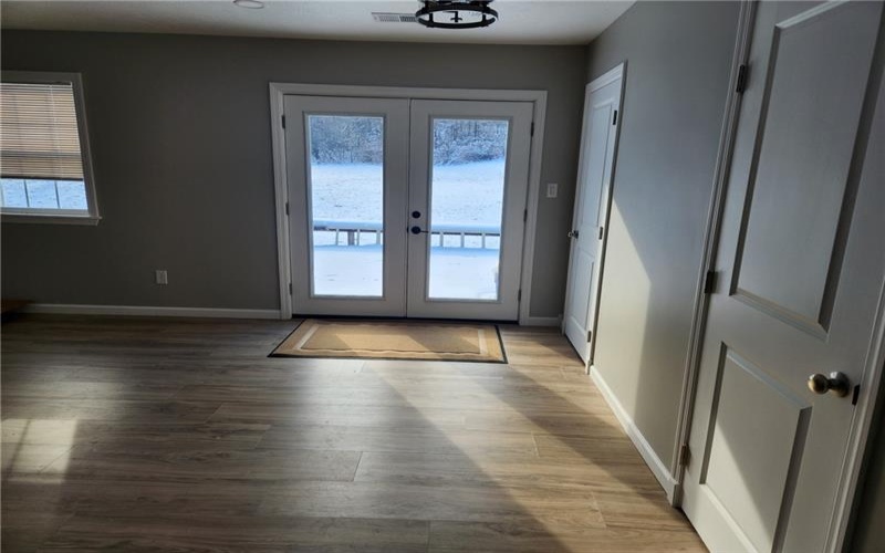 633 Bartleyville Rd, Burgettstown, 15021, 4 Bedroom Bedrooms, ,2 BathroomBathrooms,Residential,For Sale,Bartleyville Rd,1770933