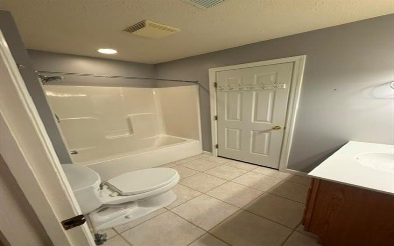 404 Country View Dr, Lower Burrell, 15068, 3 Bedrooms Bedrooms, 10 Rooms Rooms,2.1 BathroomsBathrooms,Residential,For Sale,Country View Dr,1772105