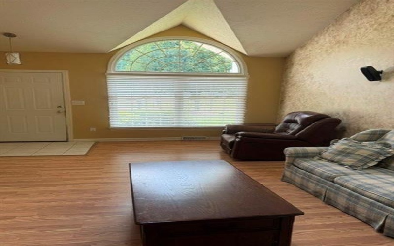 404 Country View Dr, Lower Burrell, 15068, 3 Bedrooms Bedrooms, 10 Rooms Rooms,2.1 BathroomsBathrooms,Residential,For Sale,Country View Dr,1772105