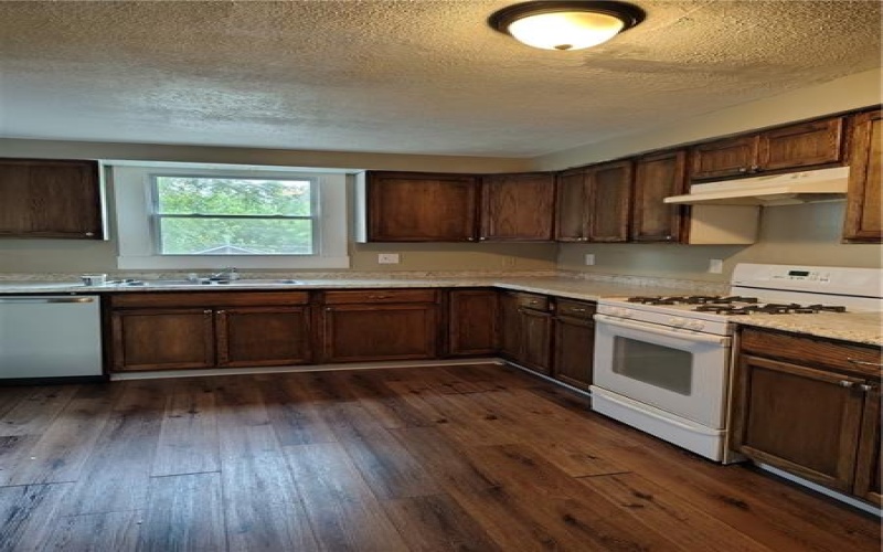 1519 Victoria Ave, New Kensington, 15068, 5 Bedroom Bedrooms, 8 Room Rooms,1.1 BathroomBathrooms,Residential,For Sale,Victoria Ave,1772417