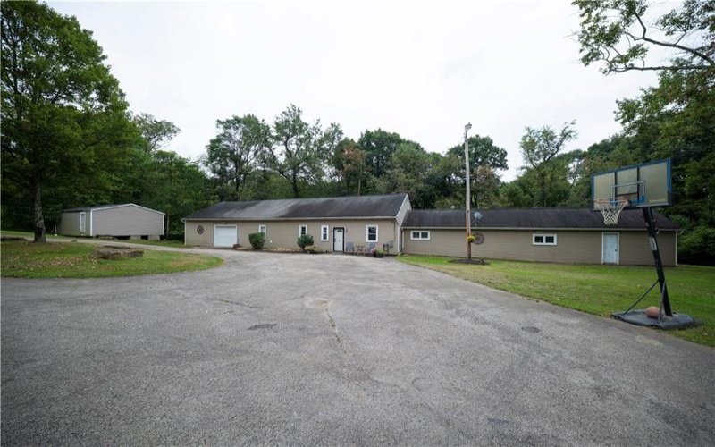 5255 Saltsburg Rd, Murrysville, 15668, 4 Bedroom Bedrooms, 8 Room Rooms,2 BathroomBathrooms,Residential,For Sale,Saltsburg Rd,1772461